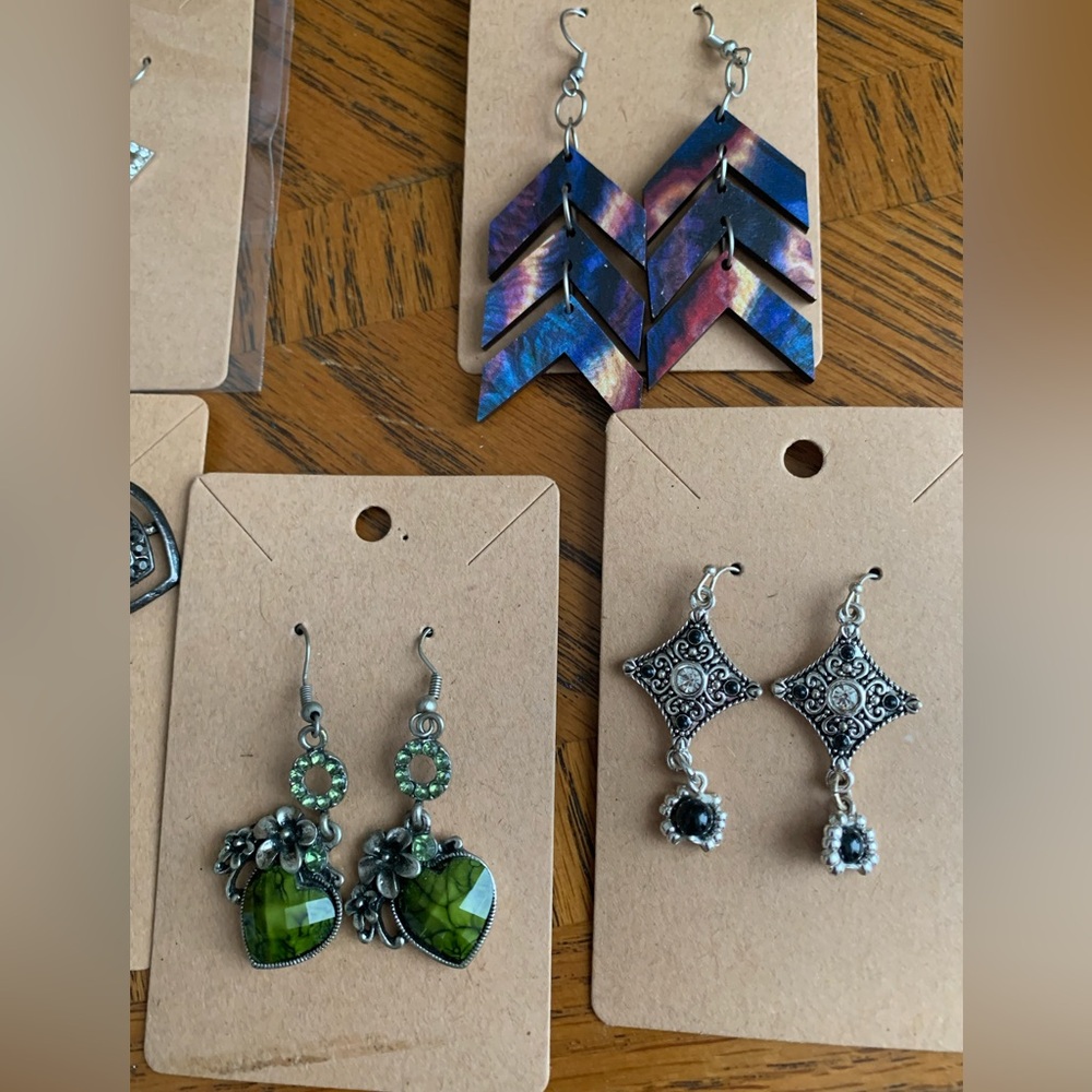 Earring lot